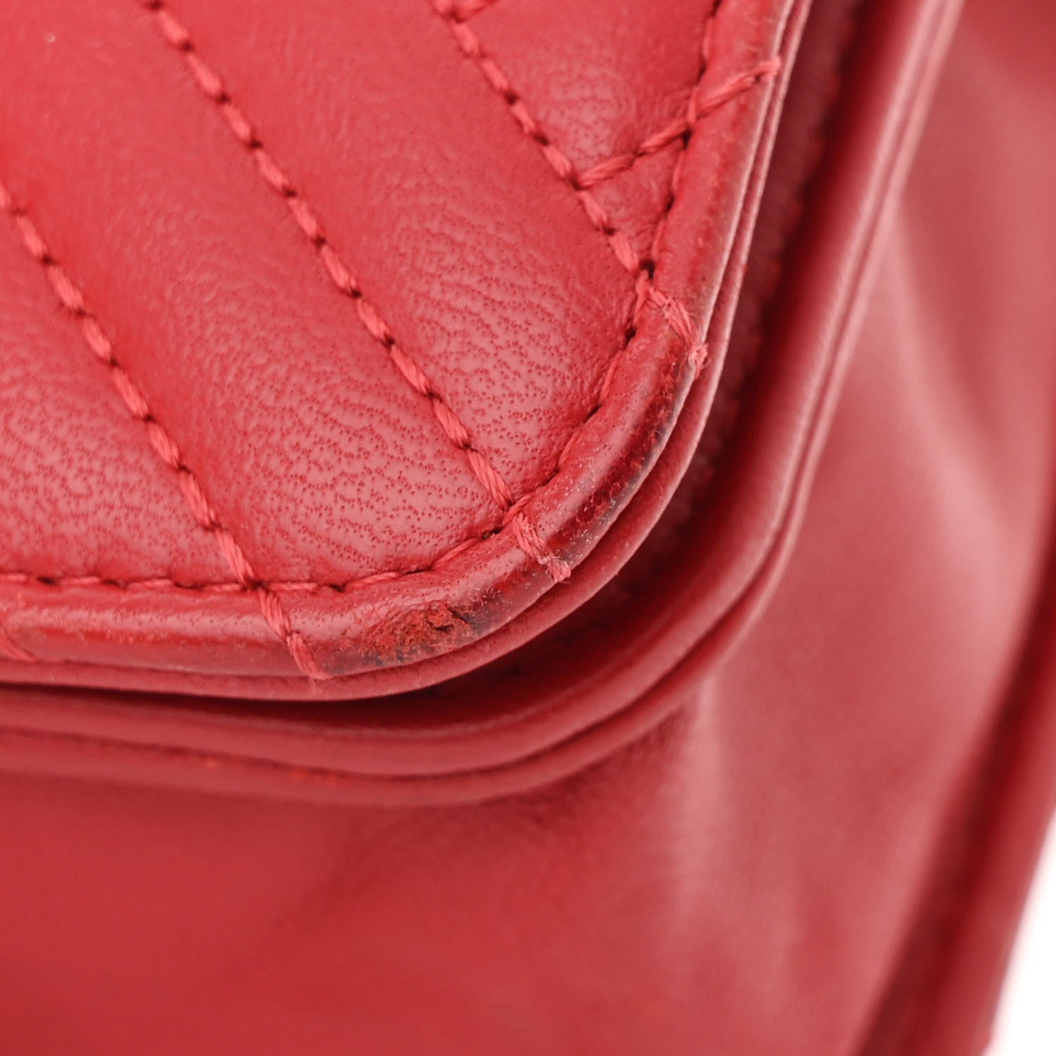 Lambskin Quilted CC Crossing Wallet On Chain WOC Red
