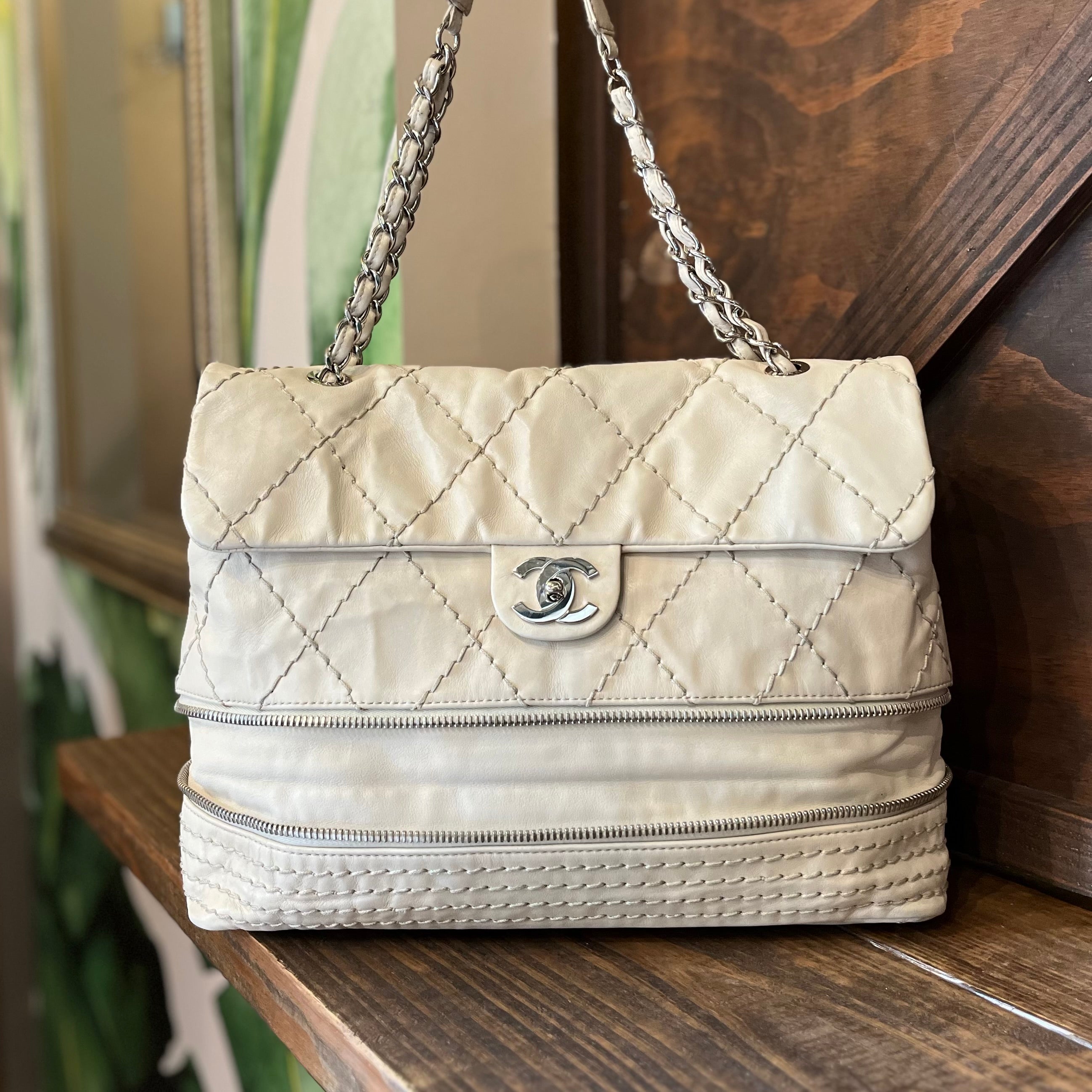 CHANEL Cream Expandable Calfskin Ligne Flap Shoulder Bag ADI11205