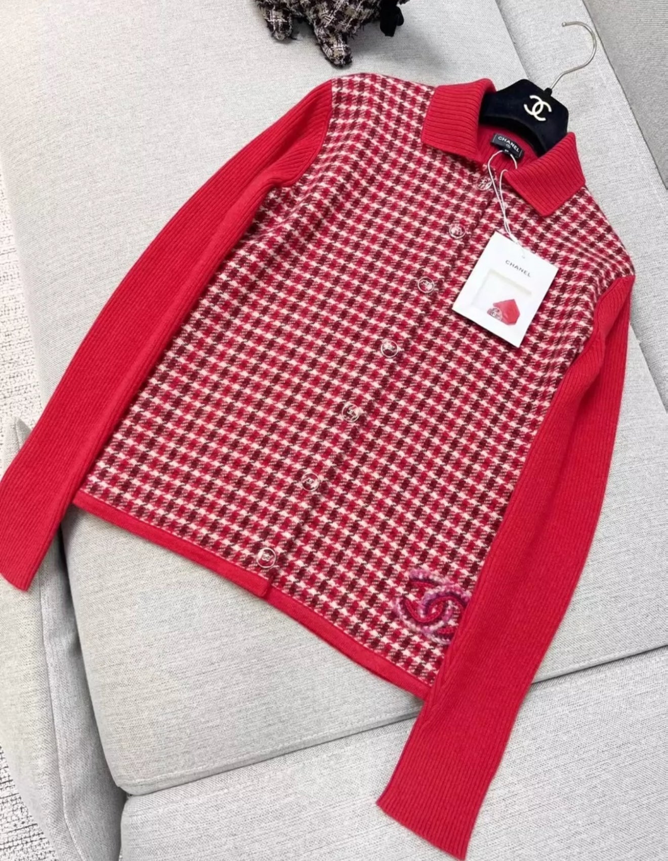 Chanel 24k red igan