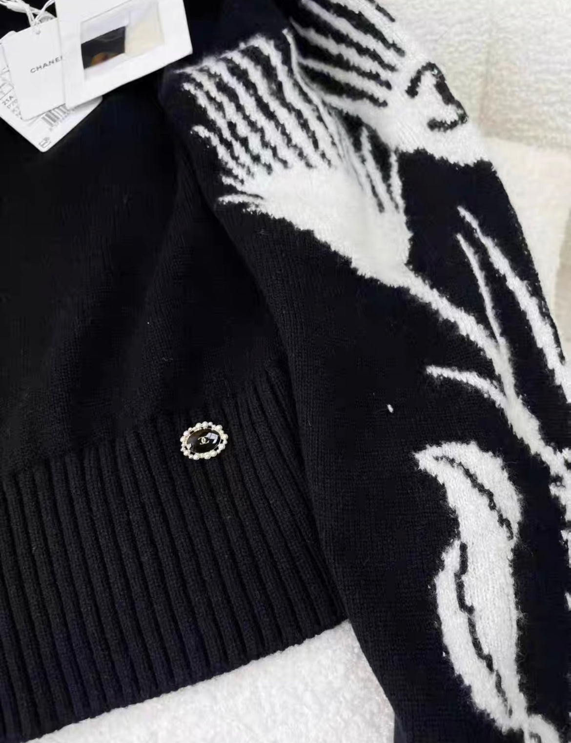 CHANEL 21A CASHMERE/ SILK Sweater size 34