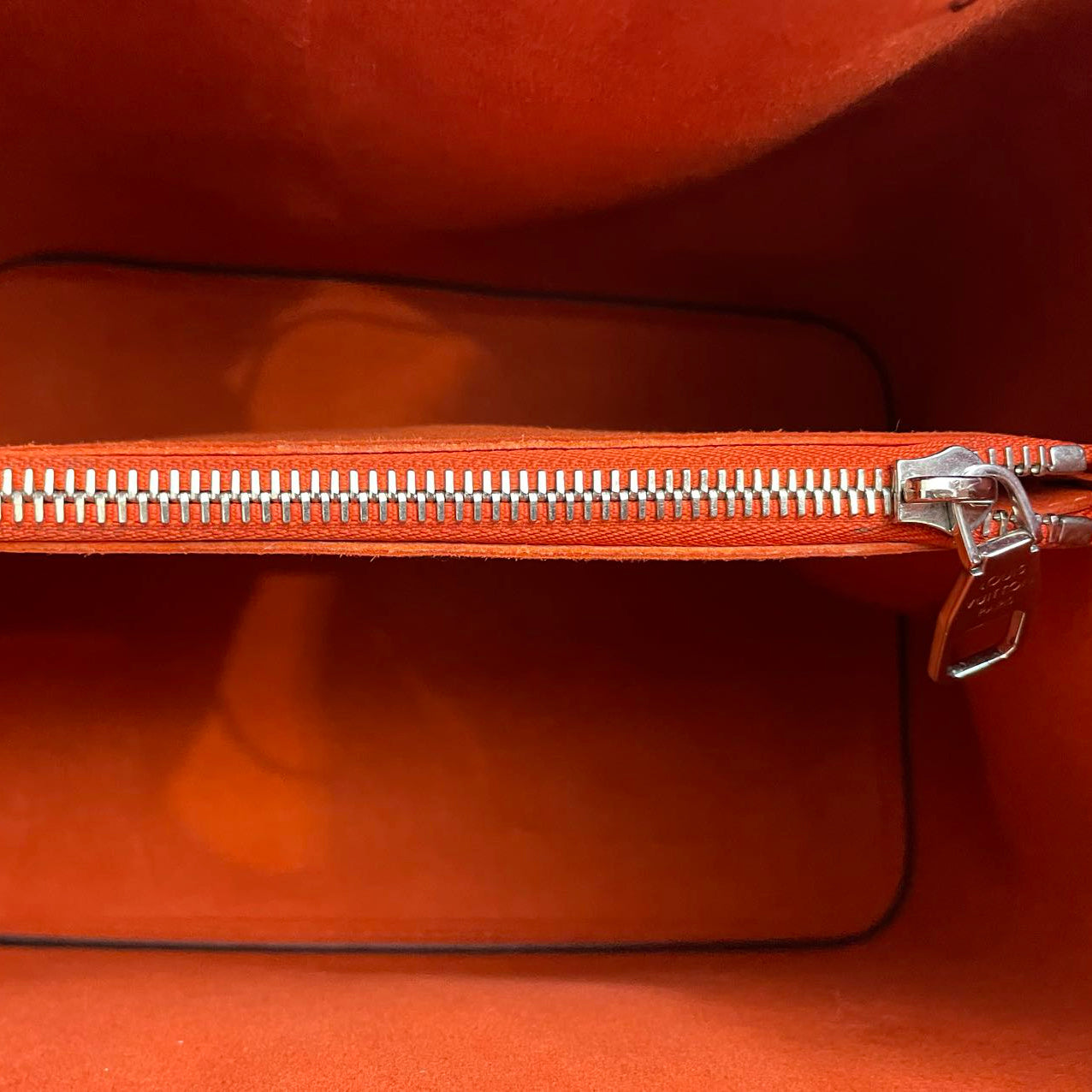 Louis Vuitton 2020 Epi Neonoe in Rose Pink