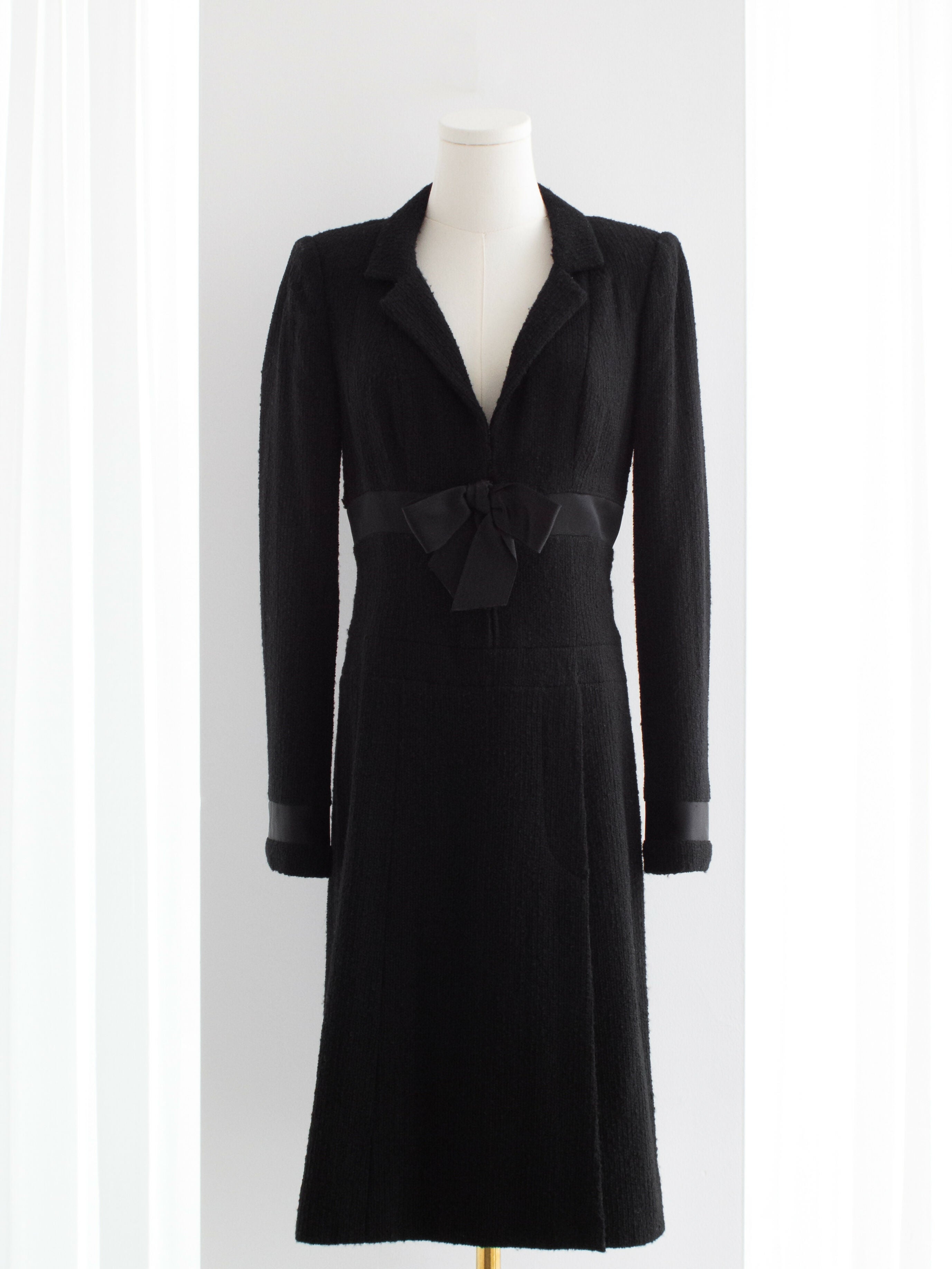 Chanel Haute Couture S/S 2001 LBD Black Bow Mini Dress