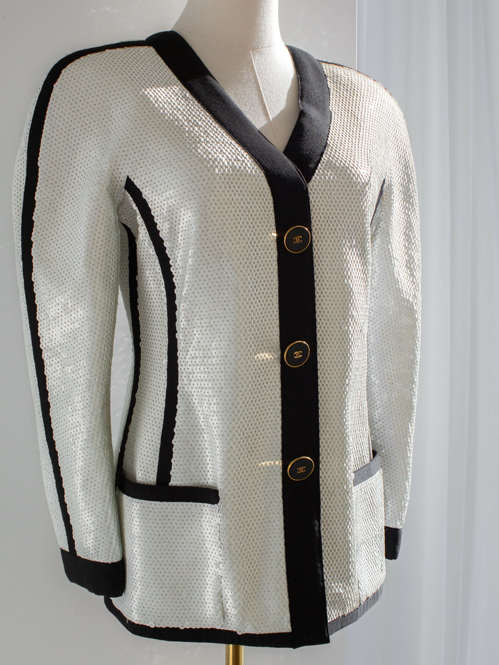 Chanel Vintage S/S 1991 Collector White Black Sequin CC Scuba Jacket