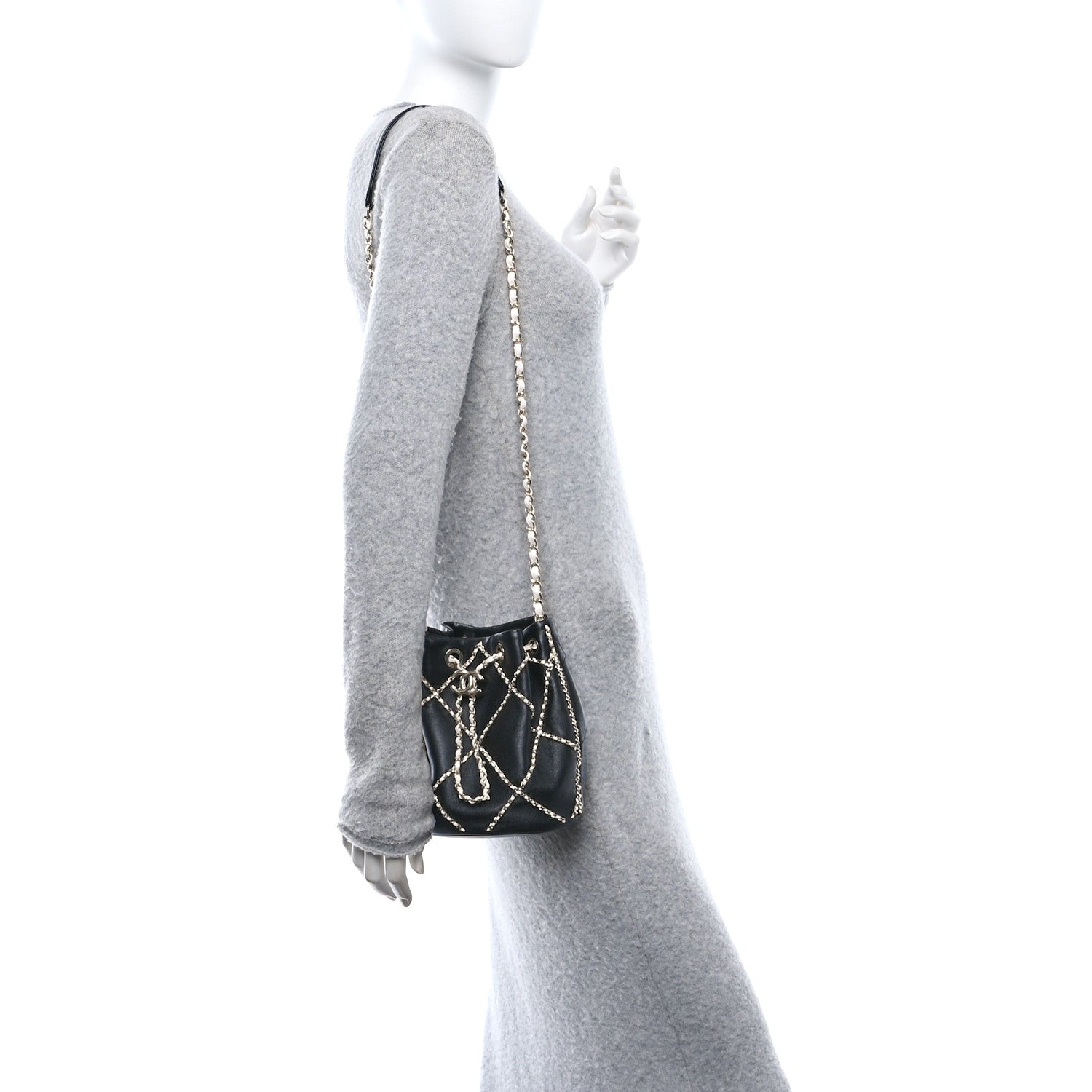 Lambskin Entwined Chain Bucket Bag Black