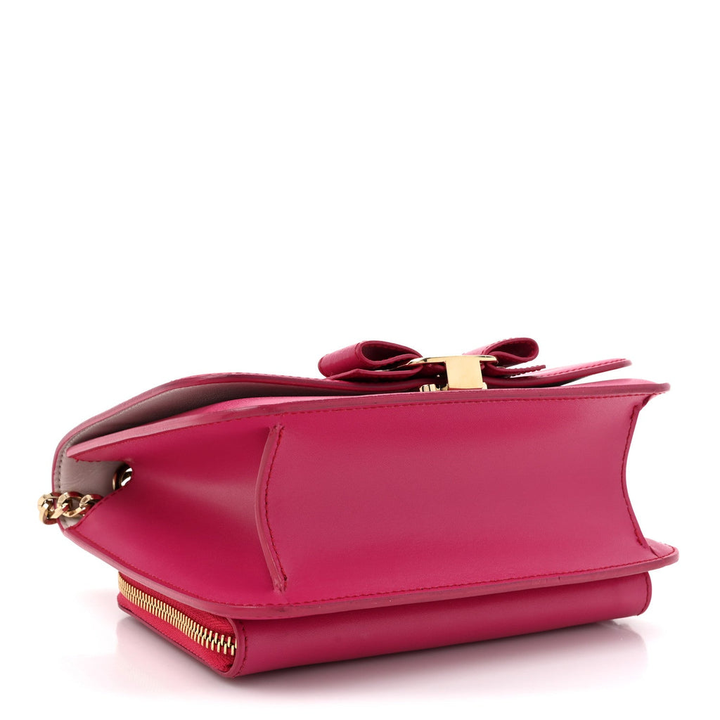 Smooth Calfskin Vara Bow Chain Flap Crossbody Pink