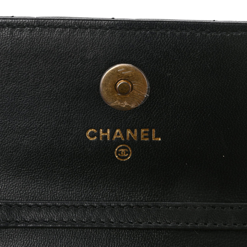 Lambskin Quilted Pearl Crush Clutch With Chain Black