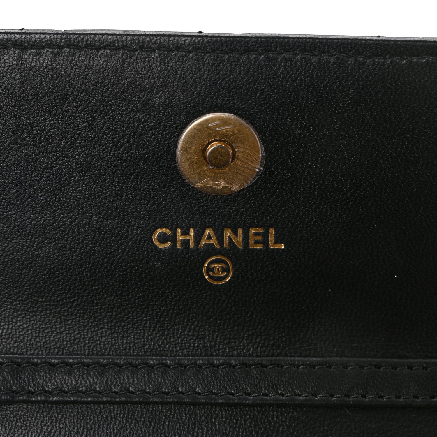 Lambskin Quilted Pearl Crush Clutch With Chain Black