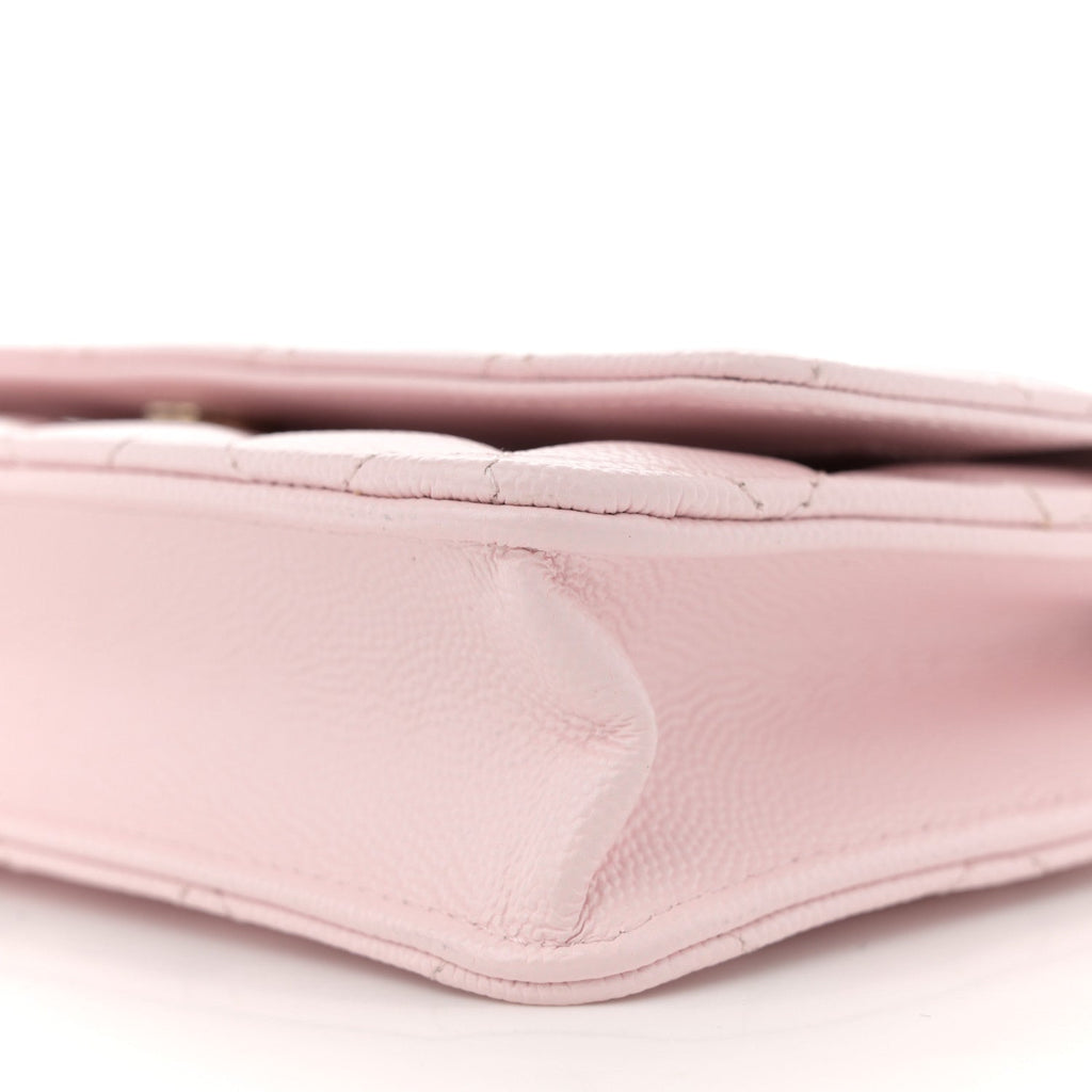 Caviar Quilted Wallet on Chain WOC Light Pink
