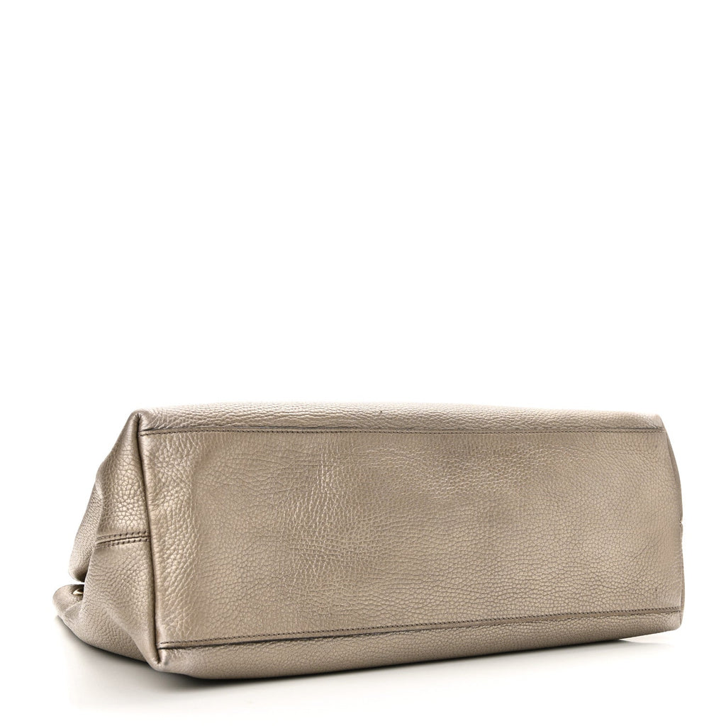 Metallic Pebbled Calfskin Medium Soho Chain Shoulder Bag Sasso