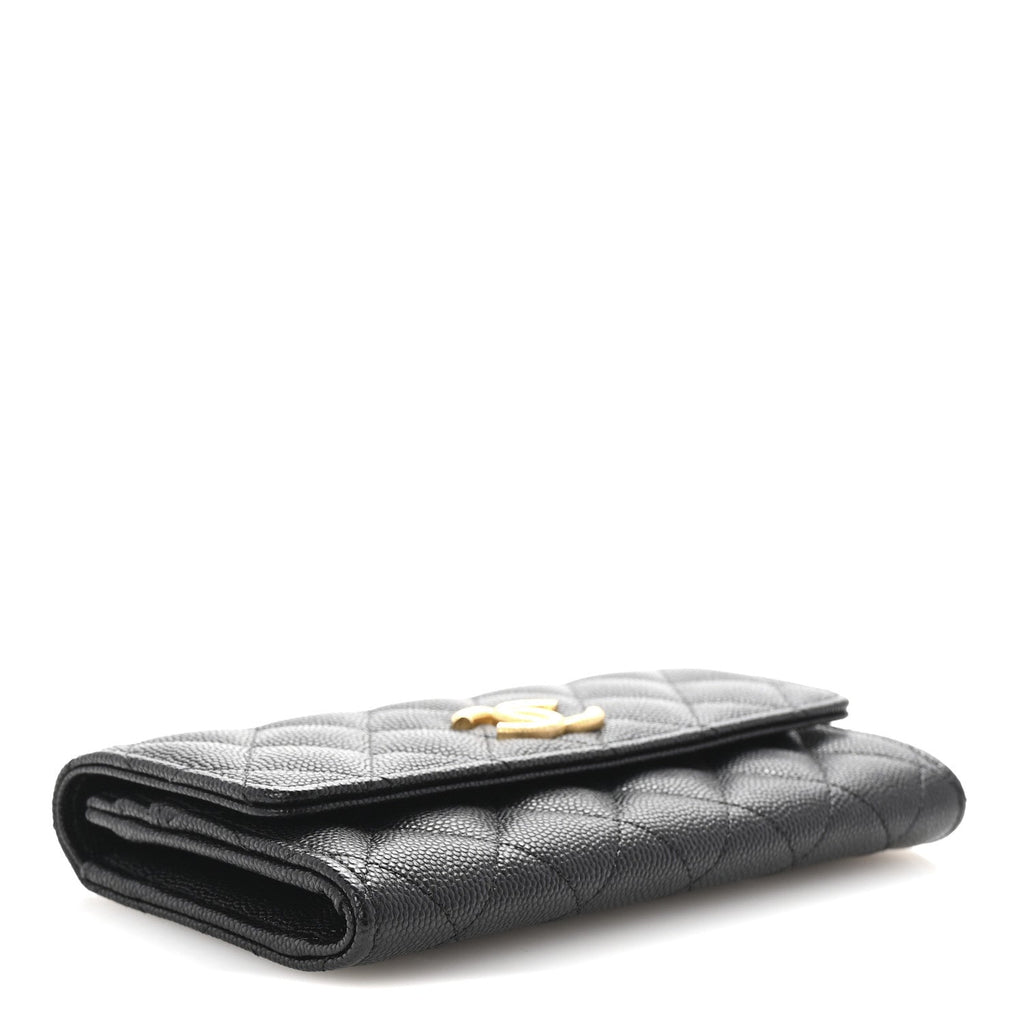 Caviar Quilted Textured CC Flap Wallet Black