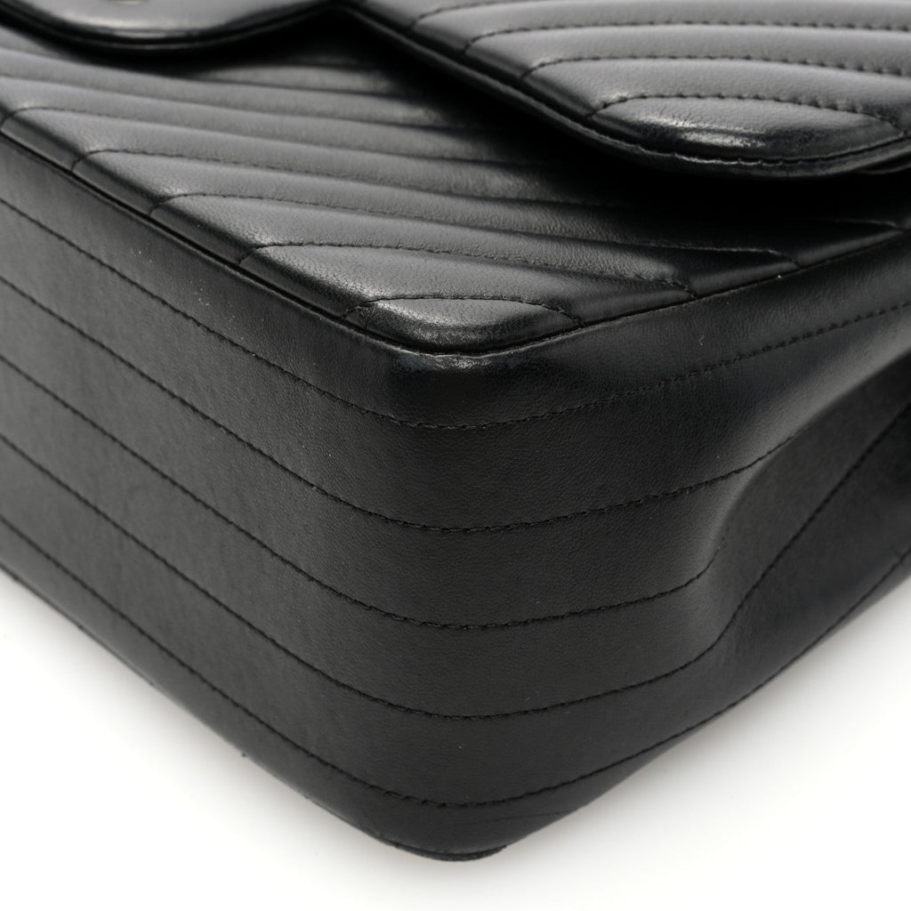 Lambskin Chevron Quilted Jumbo Double Flap Black