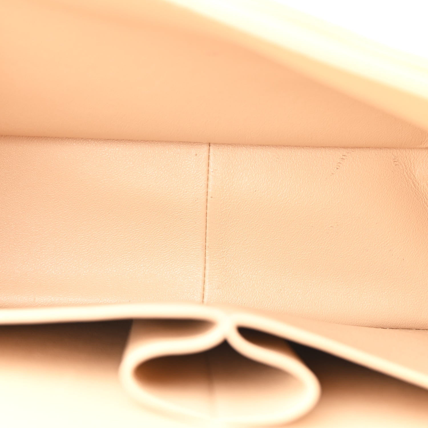 Caviar Quilted Jumbo Double Flap Beige Clair