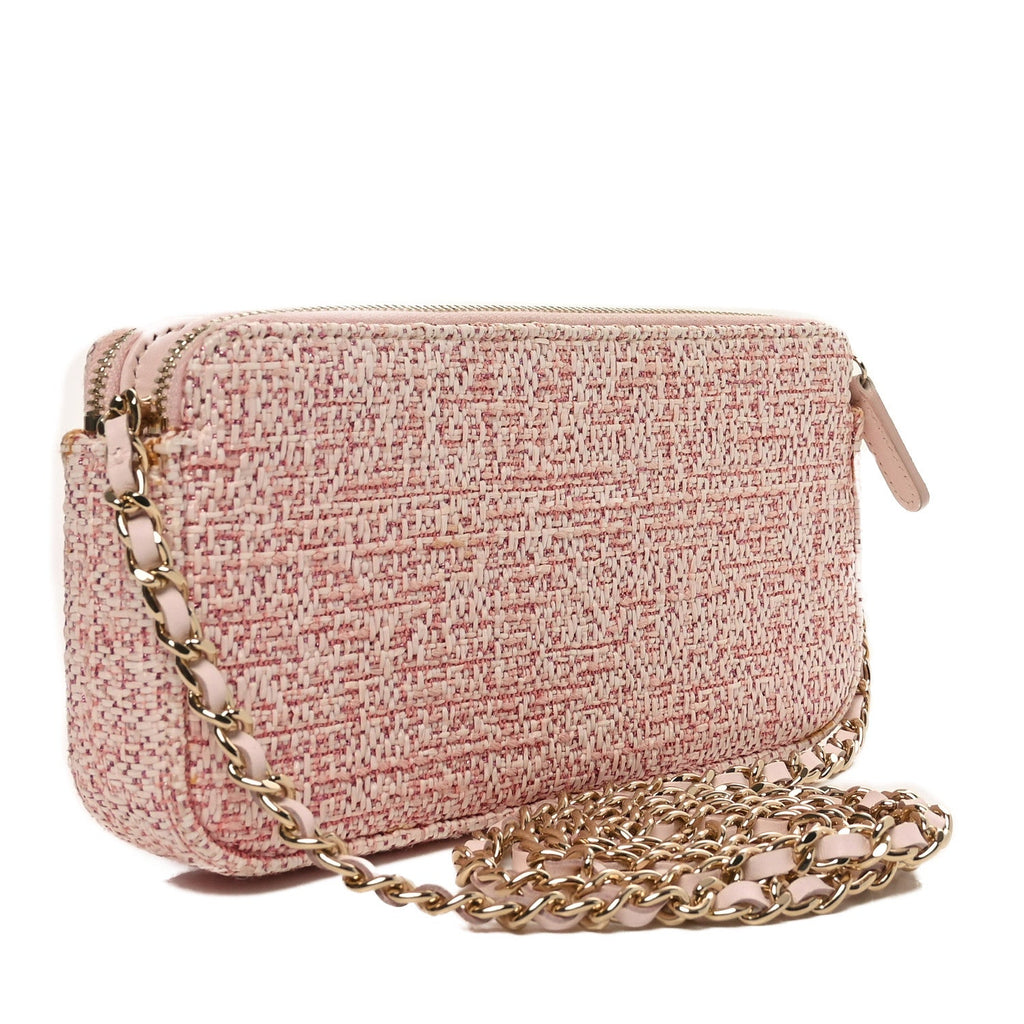 Canvas Small Deauville Clutch With Chain Pink