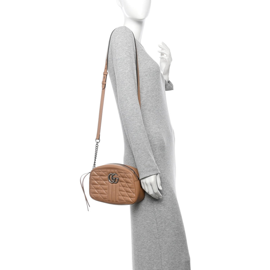 Calfskin Matelasse Aria Small GG Marmont Chain Shoulder Bag Camelia