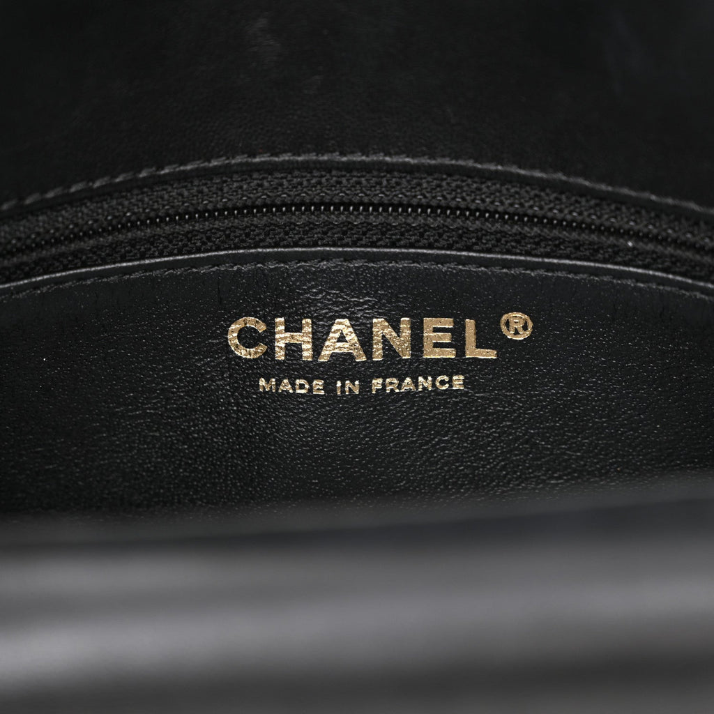 Lambskin Quilted Small CC Chic Flap Navy