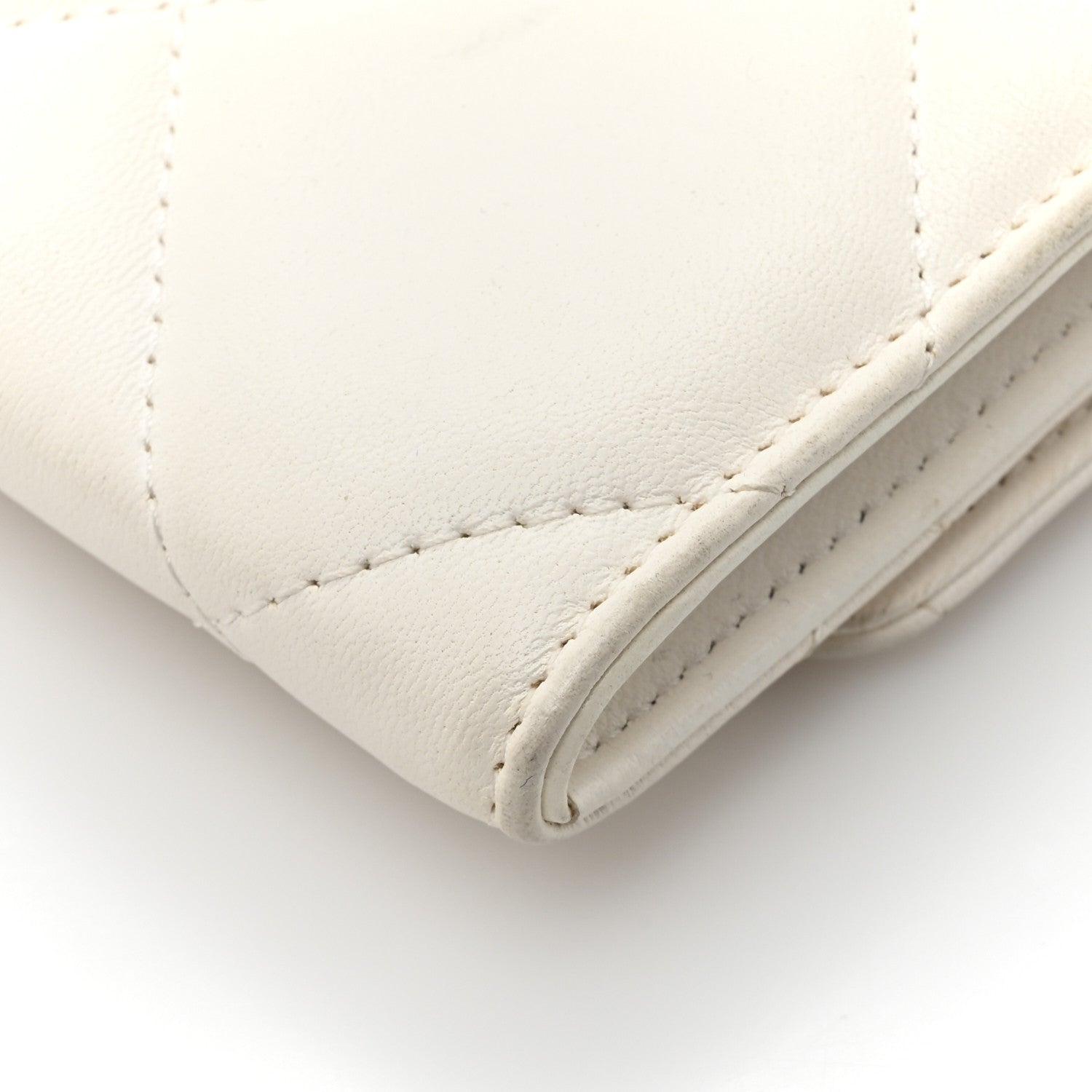 Lambskin Quilted Chanel 19 Flap Coin Purse With Chain White