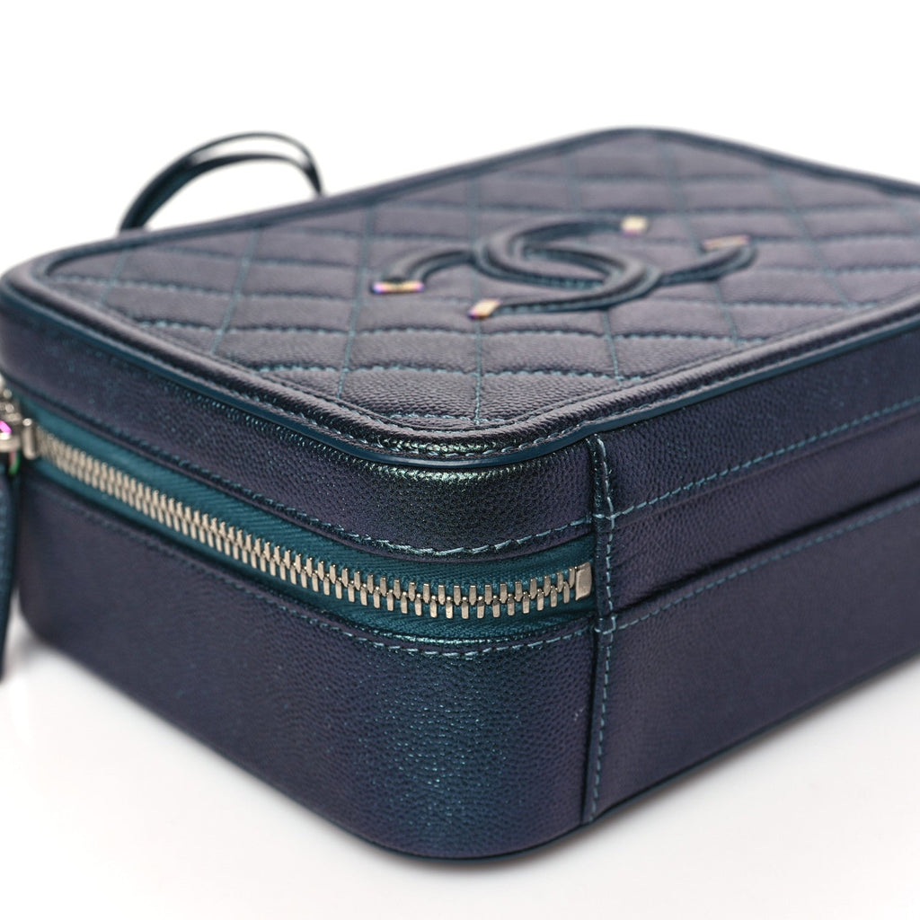 Iridescent Caviar Quilted Medium CC Filigree Vanity Case Dark Turquoise