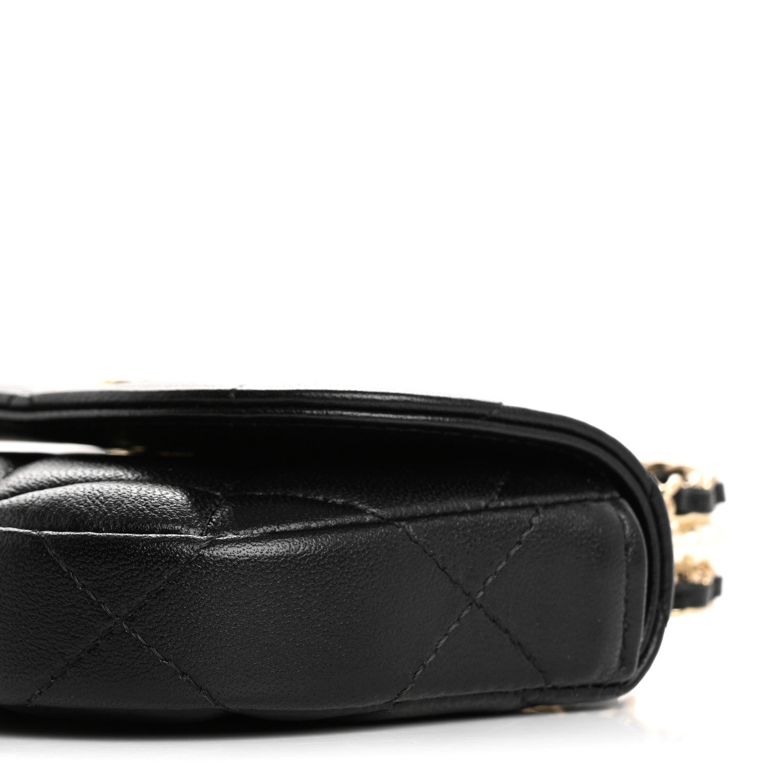 Lambskin Quilted Pearl Top Handle Clutch With Chain Black