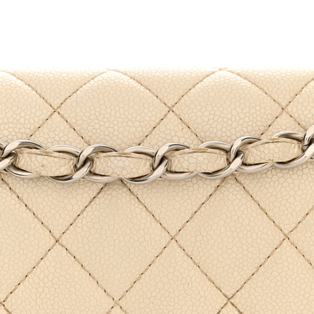 Iridescent Caviar Quilted Jumbo Double Flap Dark White