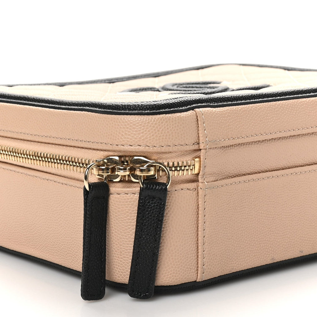 Caviar Quilted Medium CC Filigree Vanity Case Beige Black