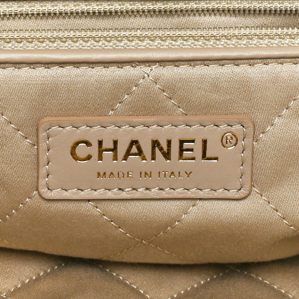Metallic Calfskin Quilted Chanel 22 Golden