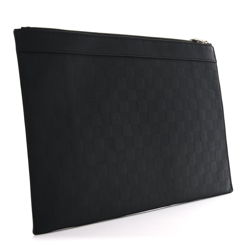 Damier Infini Discovery Pochette GM Onyx