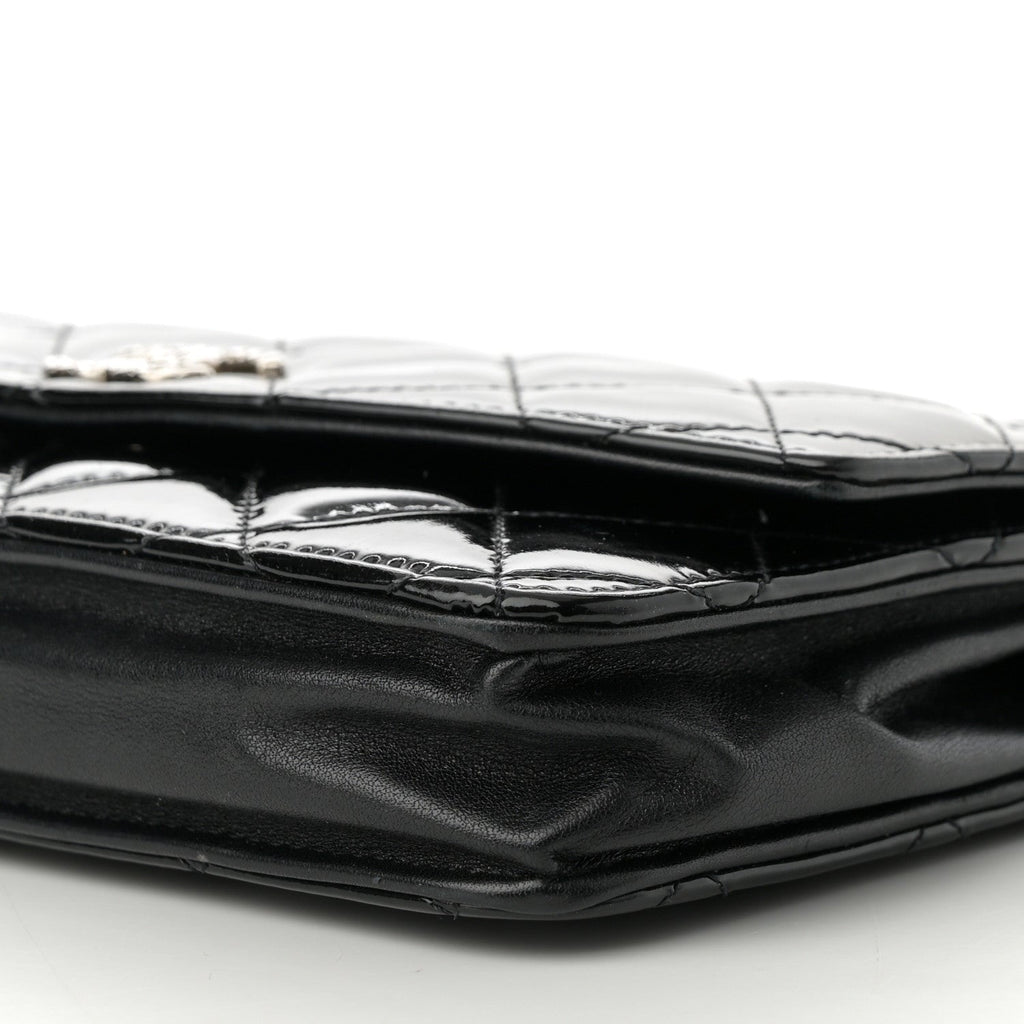 Patent Quilted Brilliant Wallet On Chain WOC Black