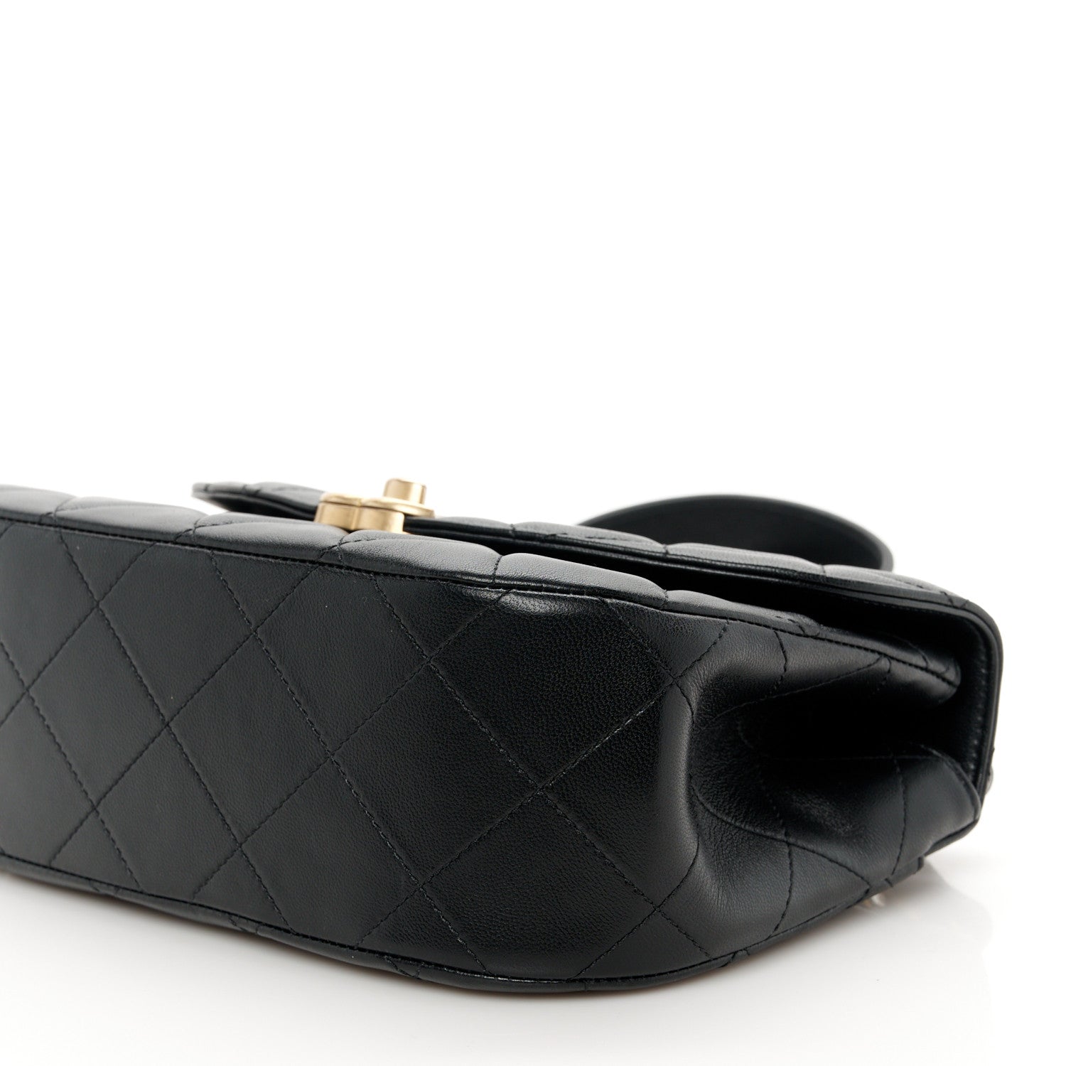 Lambskin Quilted Chain Messenger Bag Black