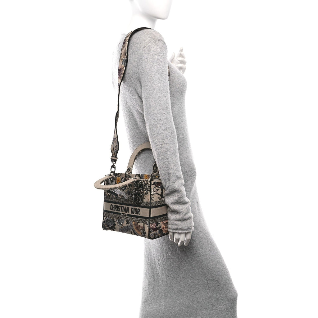 Canvas Embroidered Jardin D'Hiver Medium Lady D-Lite Beige Multicolor