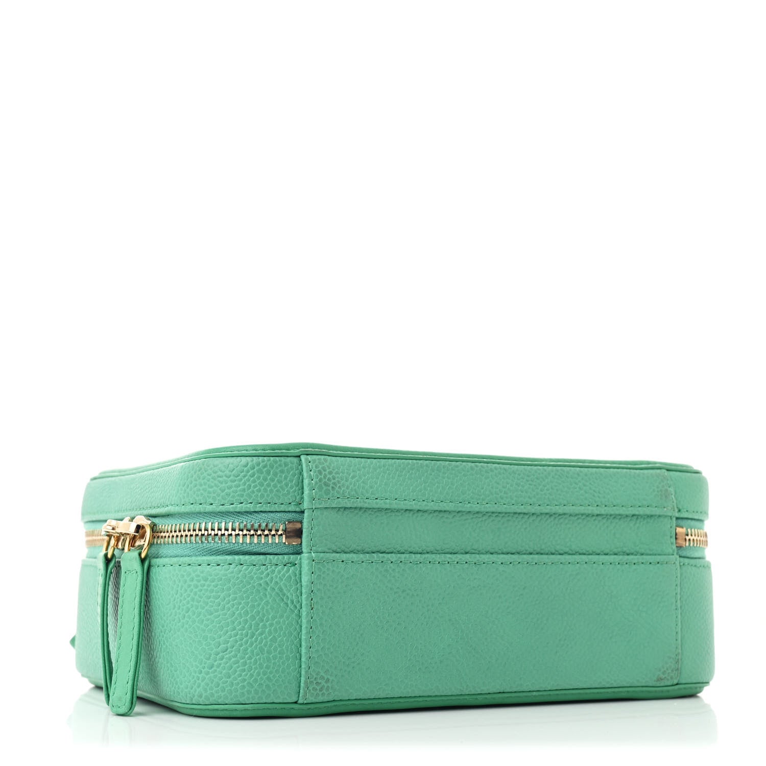 Caviar Quilted Medium CC Filigree Vanity Case Green