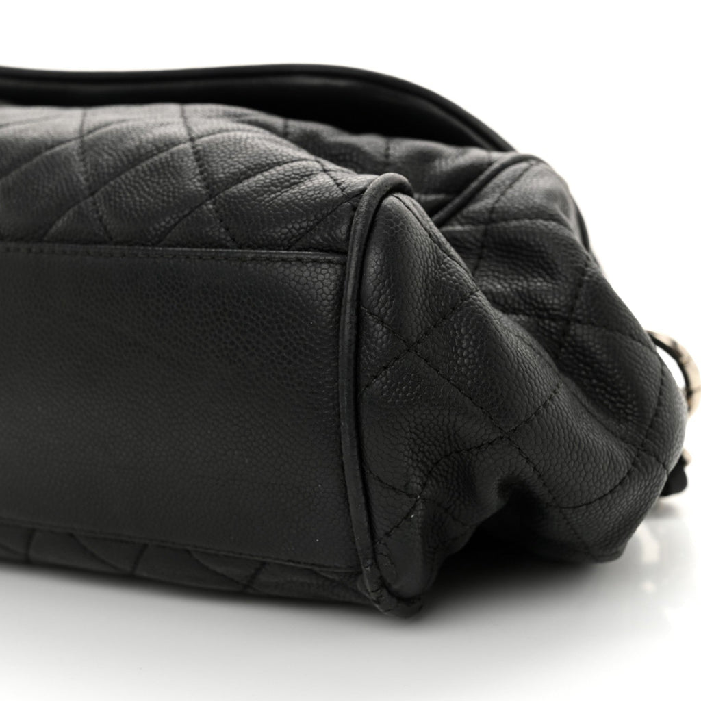 Caviar Quilted Timeless Accordion Flap Black