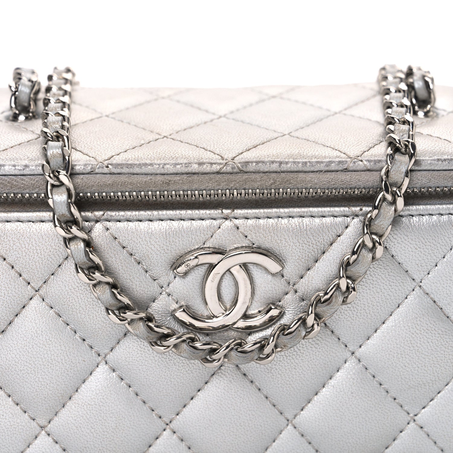 Metallic Lambskin Quilted Small CC Dynasty Vanity Case With Chain Silver