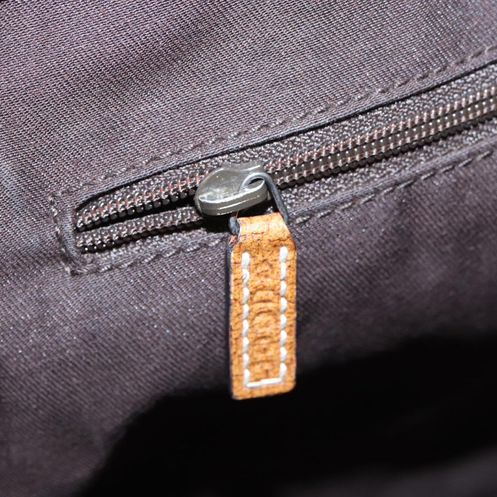 Gucci --