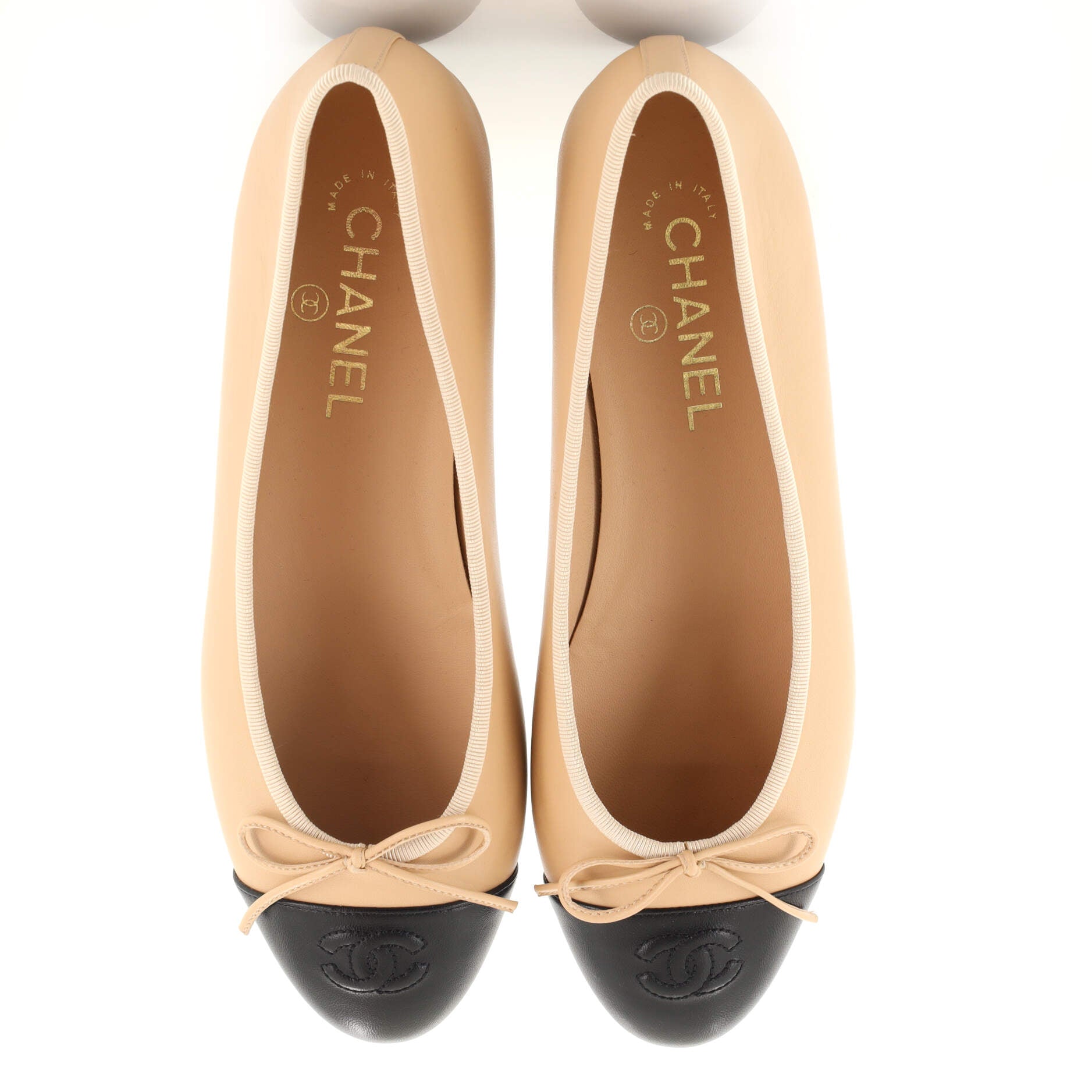 Women's CC Cap Toe Bow Ballerina Flats Leather