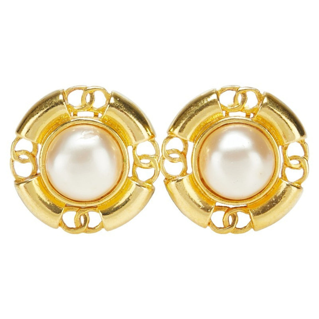 CC Logo Round Clip-On Earrings Metal Gold-Tone Metal