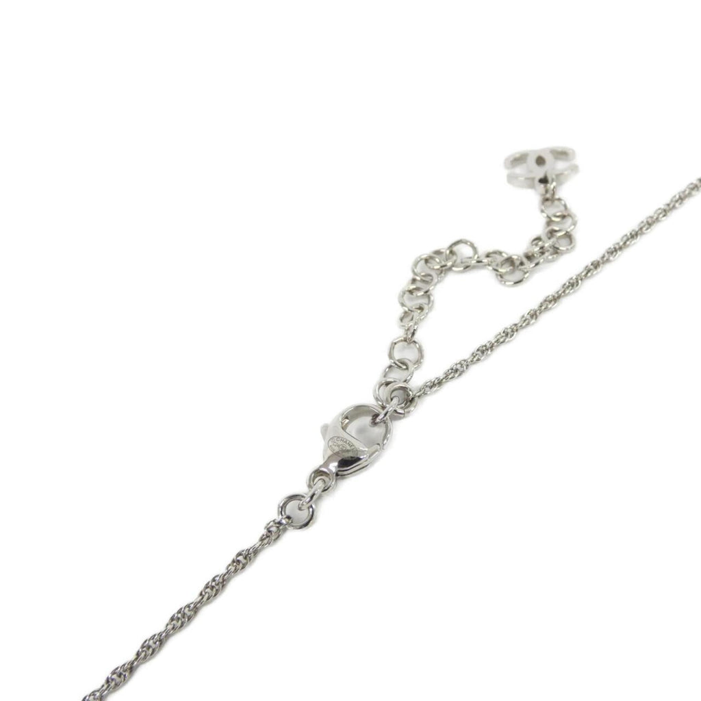 Pendant Necklace Metal Black and Silver