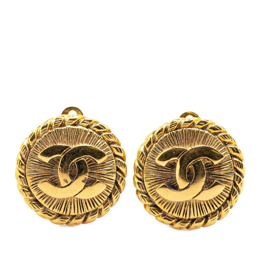 CC Logo Round Clip-On Earrings Metal Gold-Tone Metal