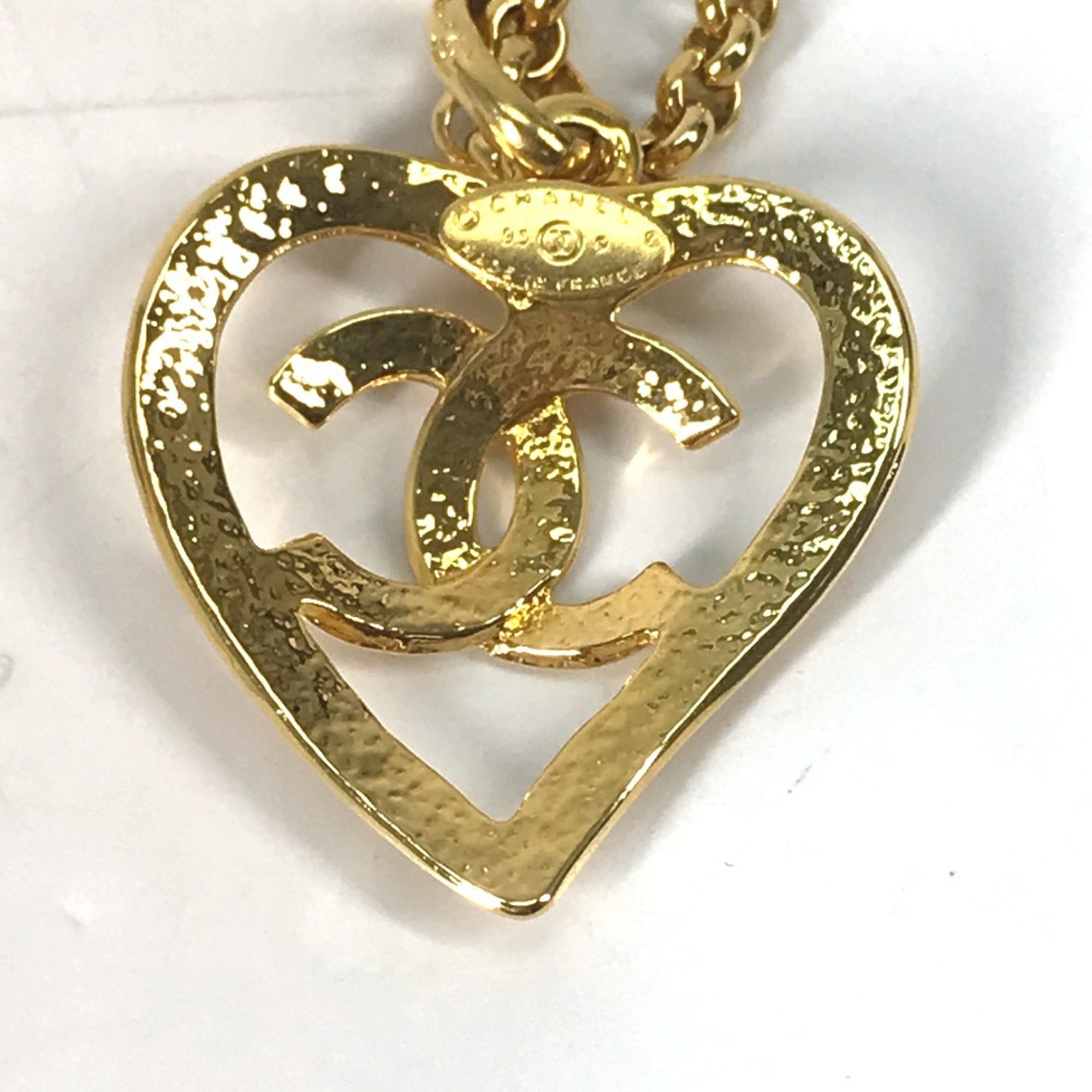 CC Logo Chain Heart Pendant Necklace Metal