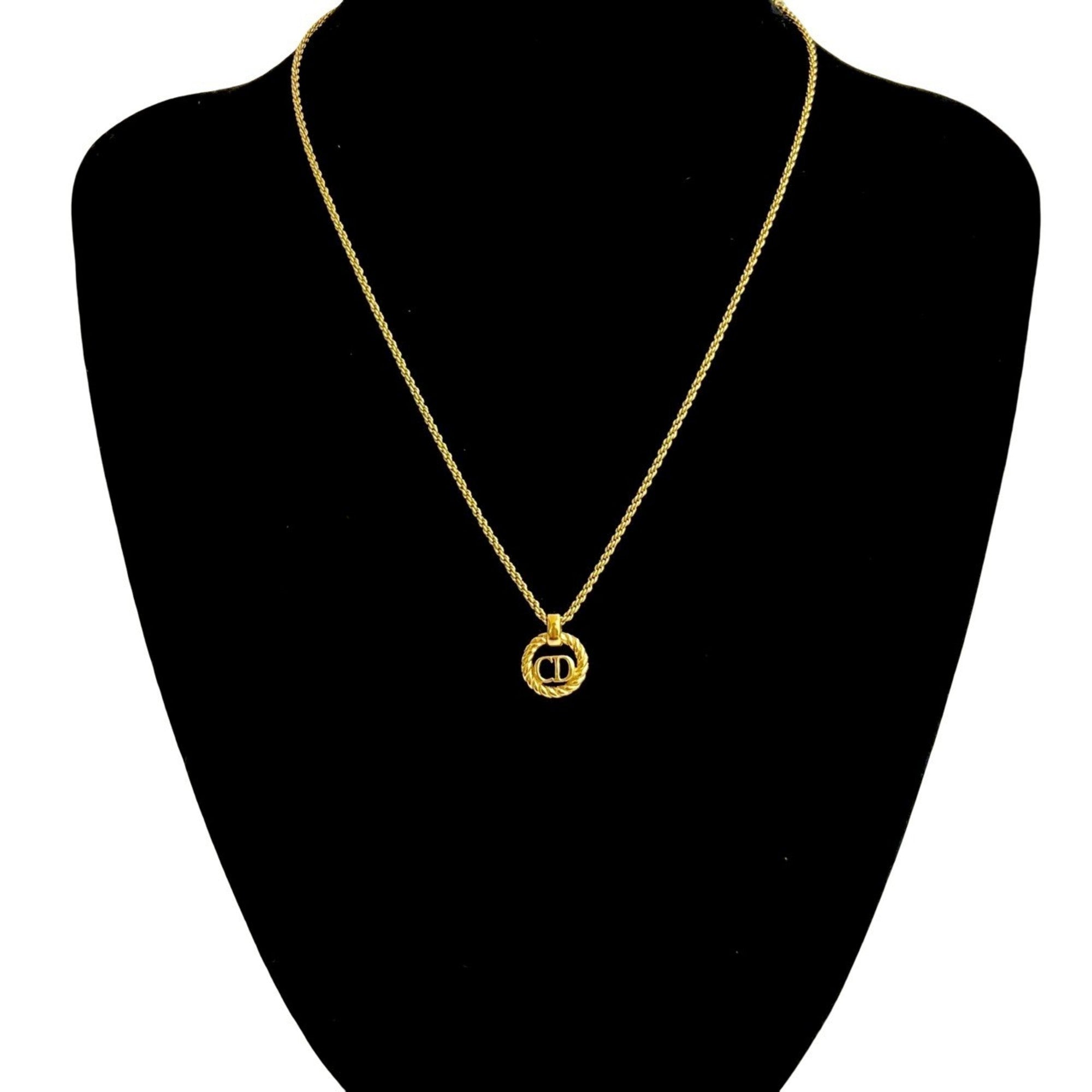 CD Pendant Necklace Gold