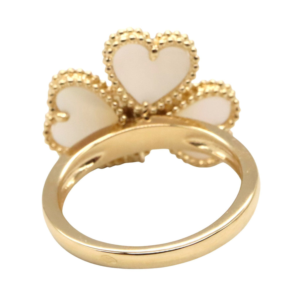 Sweet Alhambra Ring 18K Yellow Gold and Mother of Pearl