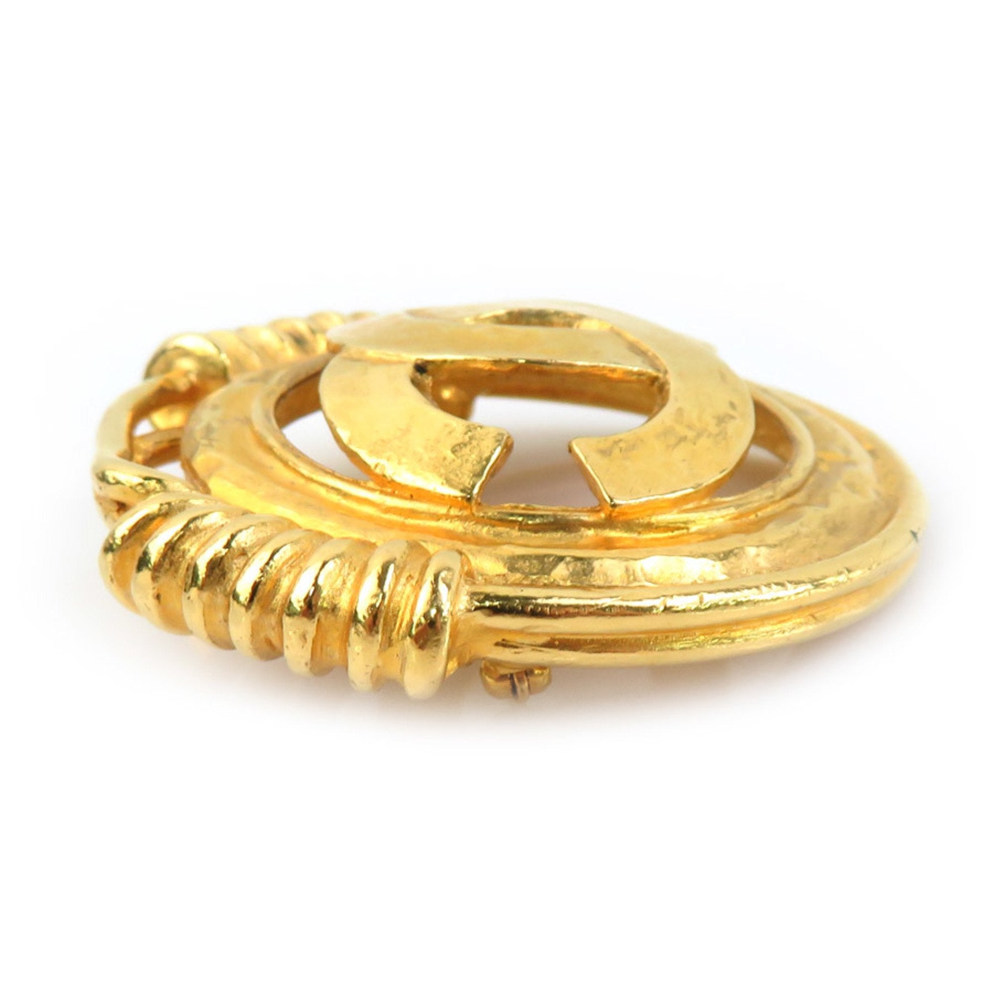 CC Logo Brooch Gold-Tone Metal