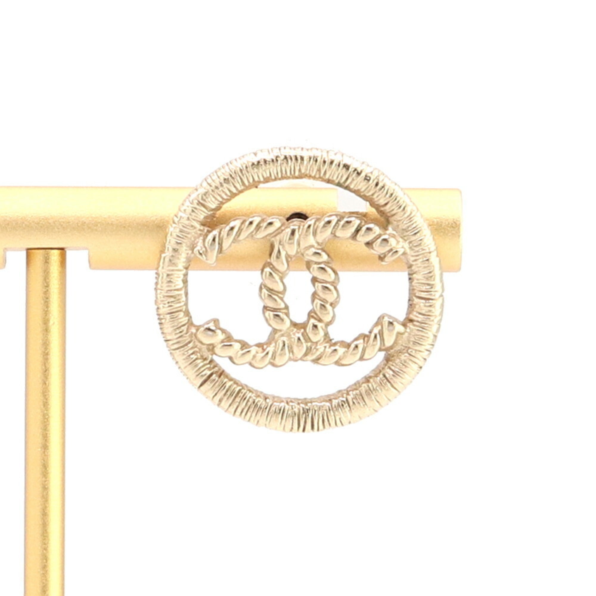 CC Logo Single Earring Gold-Tone Metal Gold-Tone Metal
