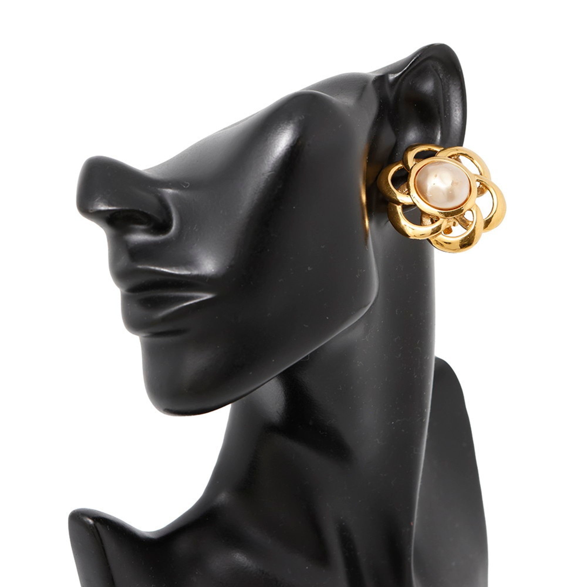 Clip-On Earrings Pearl Clip-On Gold-Tone Metal