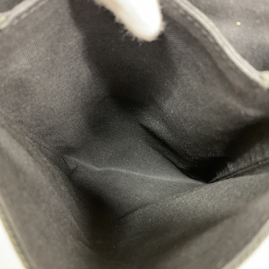 Yaranga Messenger Bag Taiga Leather Medium