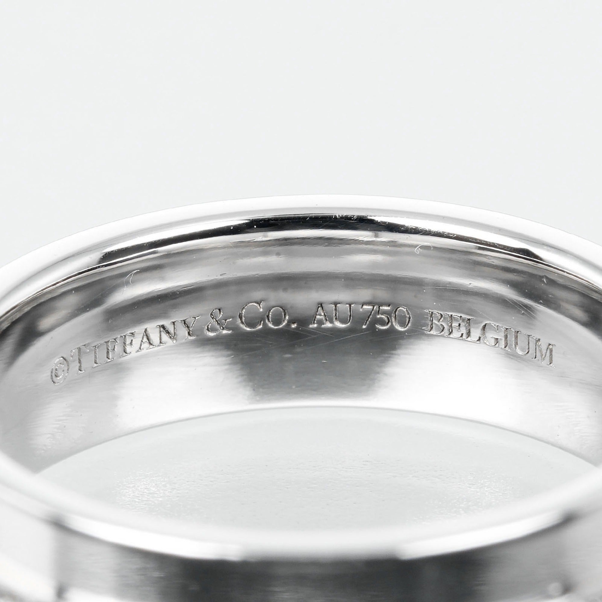 Ring 18K White Gold with Diamond
