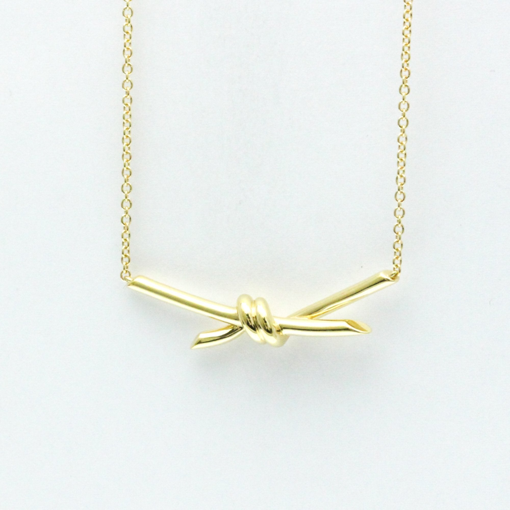 Knot Pendant Necklace 18K Yellow Gold