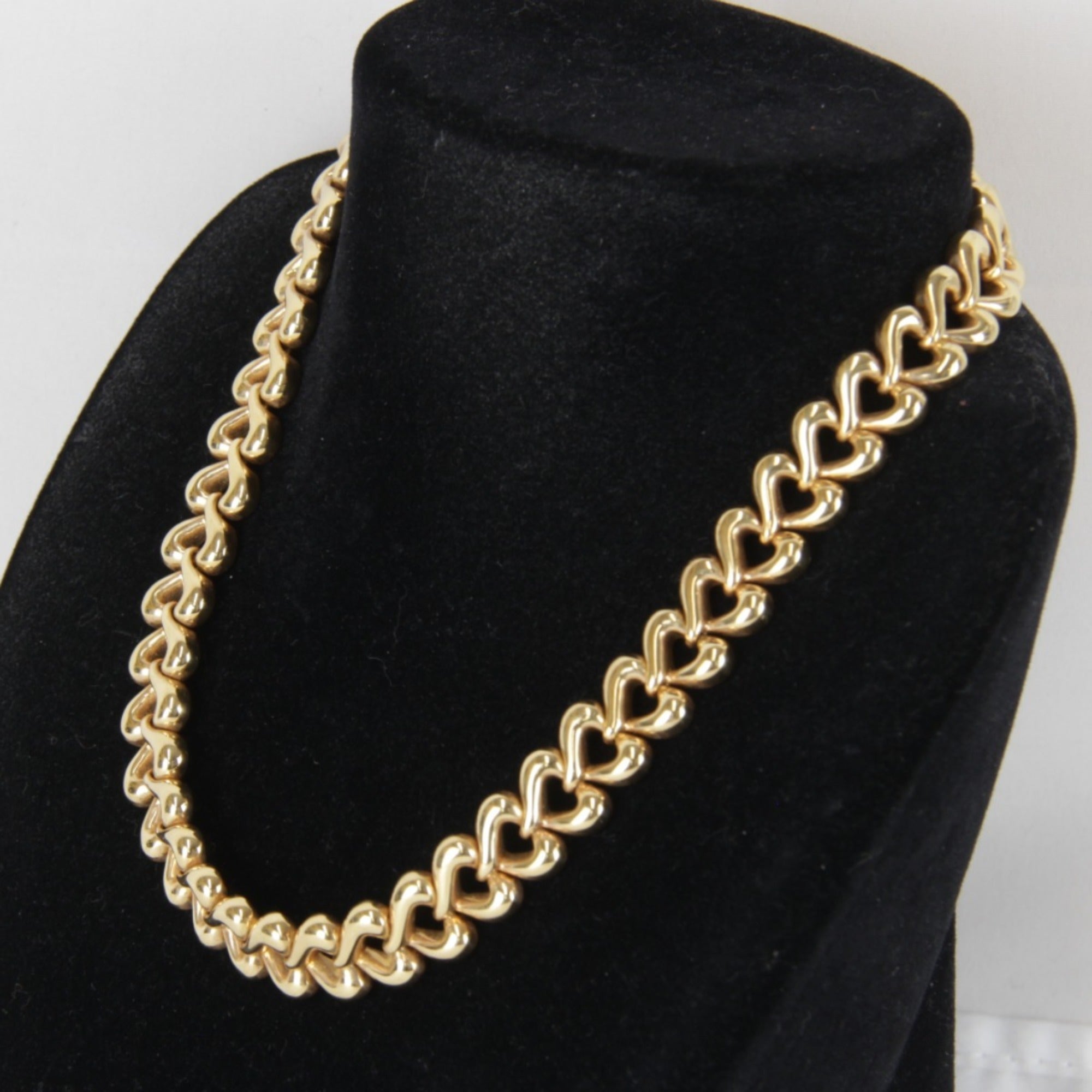 Heart Link Pendant Necklace 18K Yellow Gold