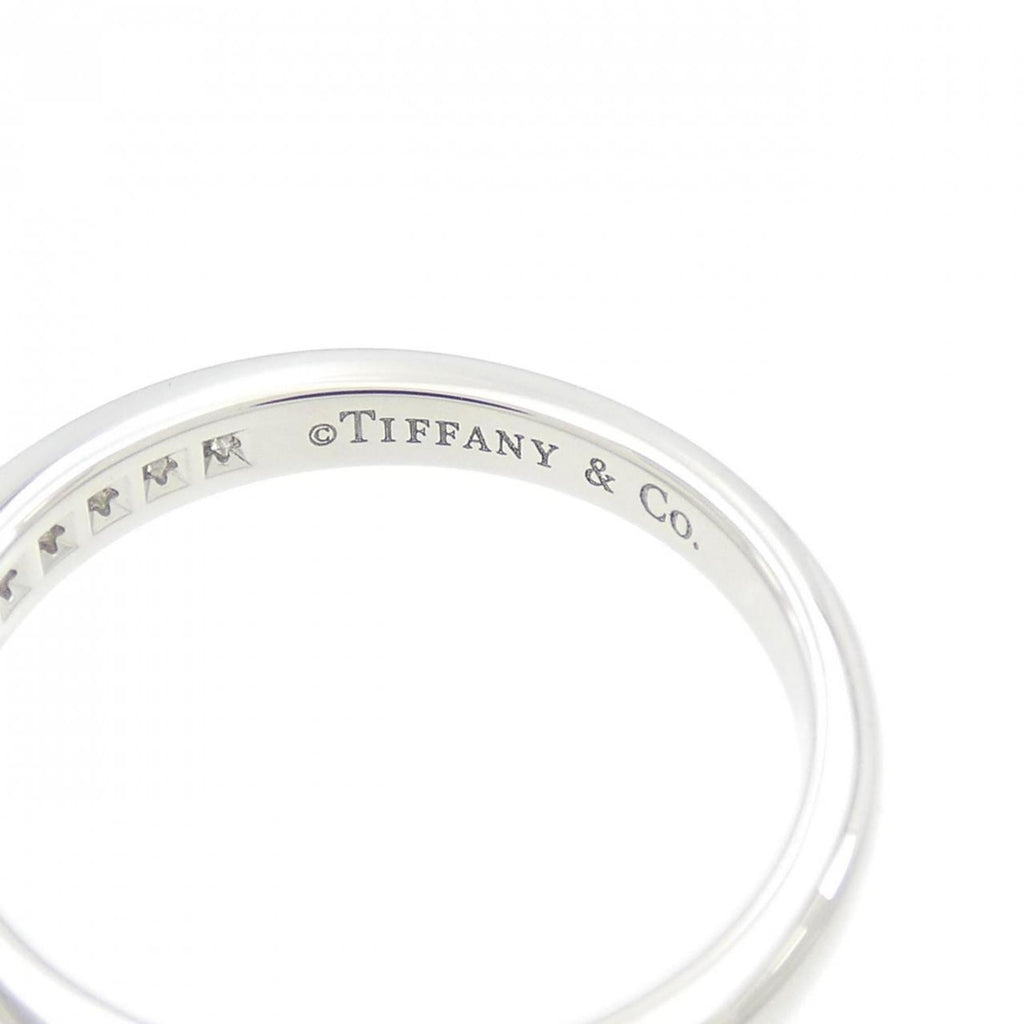 Half Circle Channel Setting Ring Platinum with Diamond