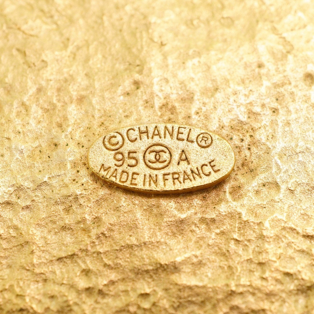 CC Logo Circle Brooch Metal