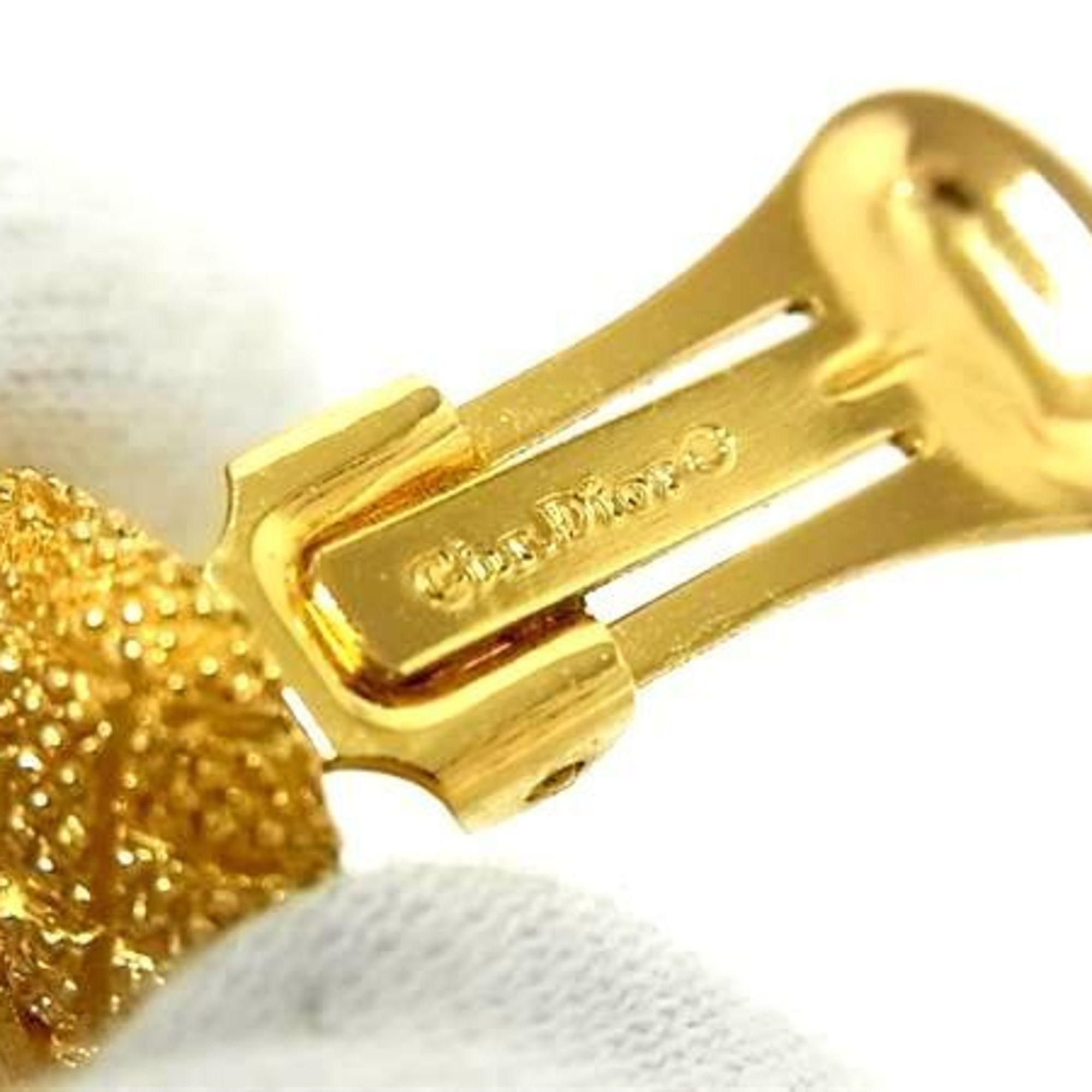 Clip-On Earrings Clip-On Gold-Tone Metal